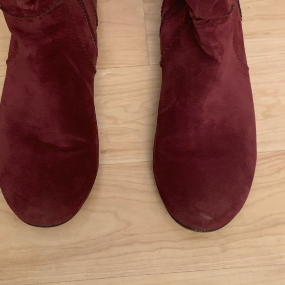 Flat Red/Maroon Boots - Picture 3 of 11